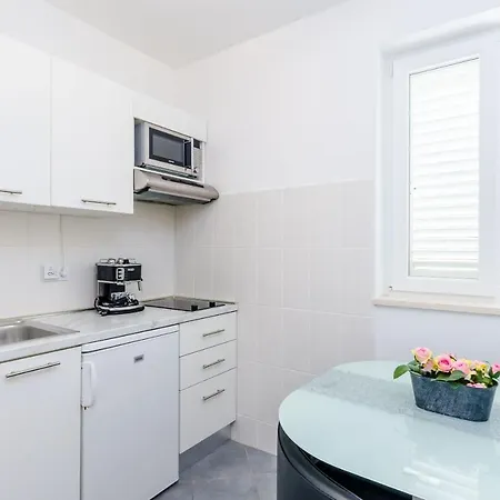 Apartment Mony