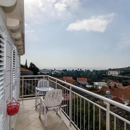 Mony Daire Dubrovnik